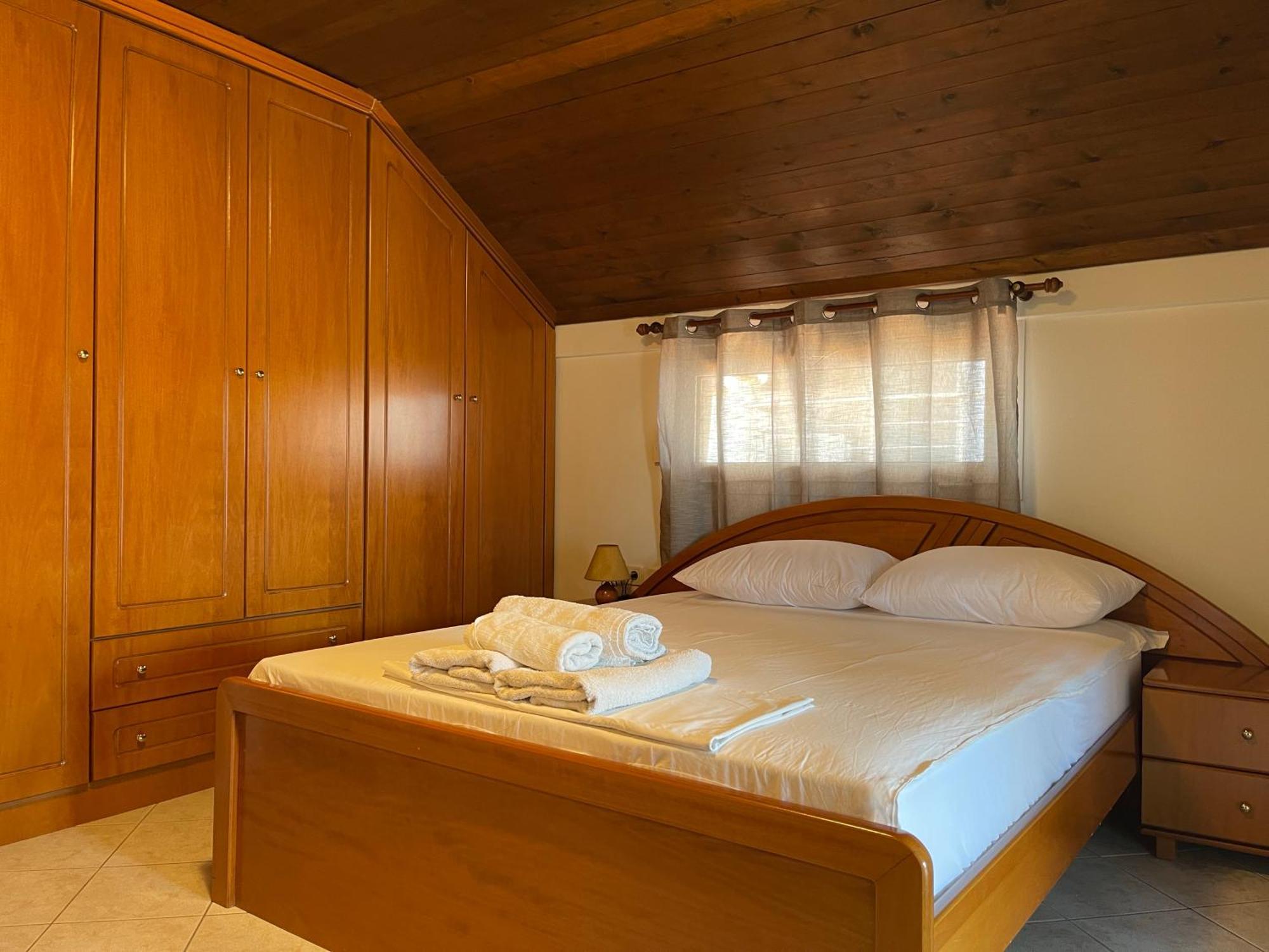 Indigo Sea View Rooms Olympiakí Aktí Luaran gambar