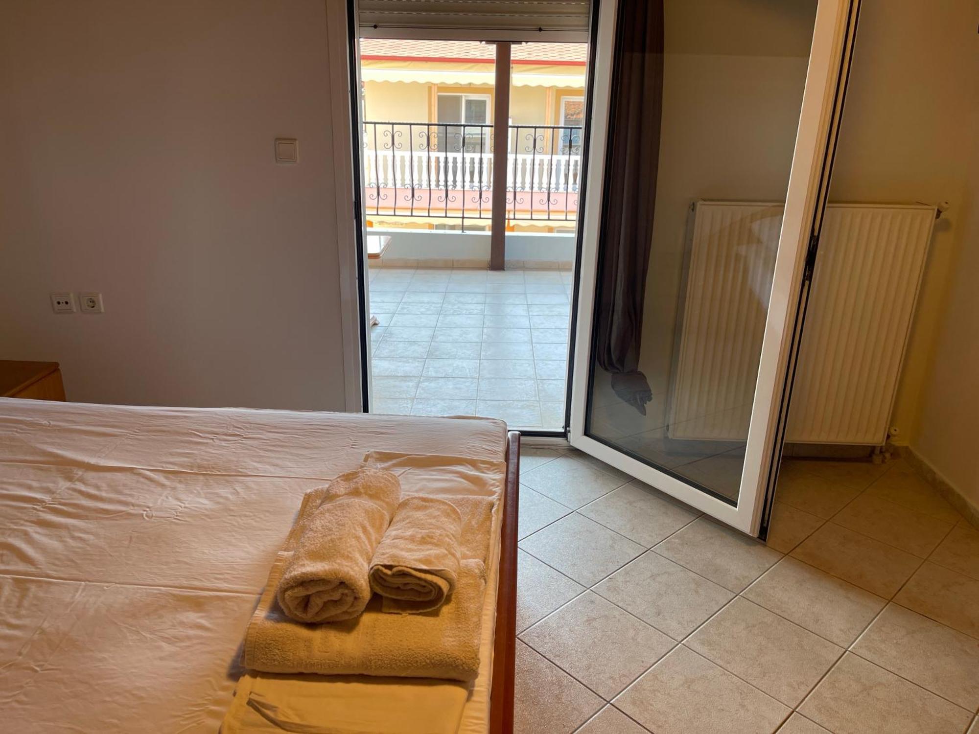 Indigo Sea View Rooms Olympiakí Aktí Luaran gambar
