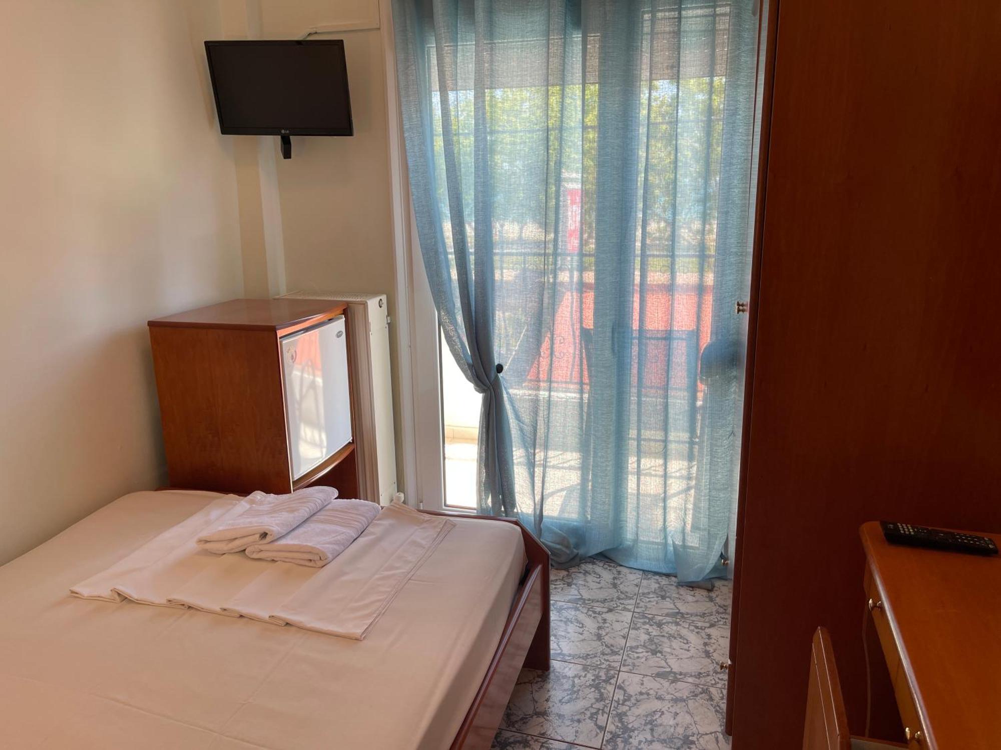 Indigo Sea View Rooms Olympiakí Aktí Luaran gambar