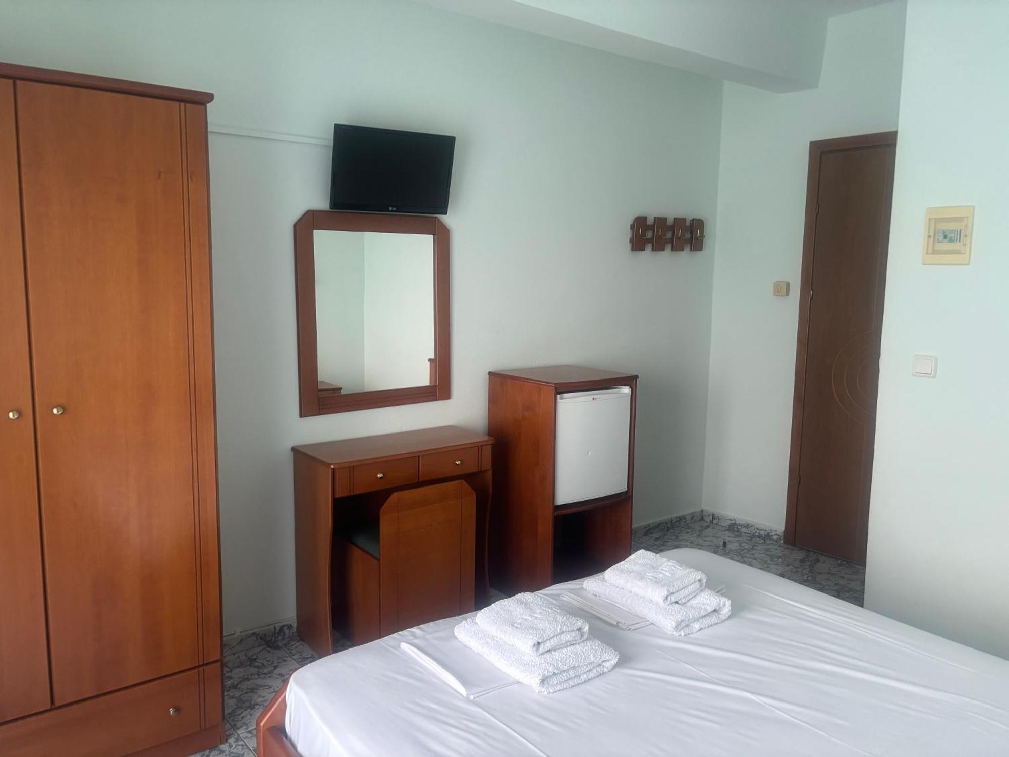 Indigo Sea View Rooms Olympiakí Aktí Luaran gambar