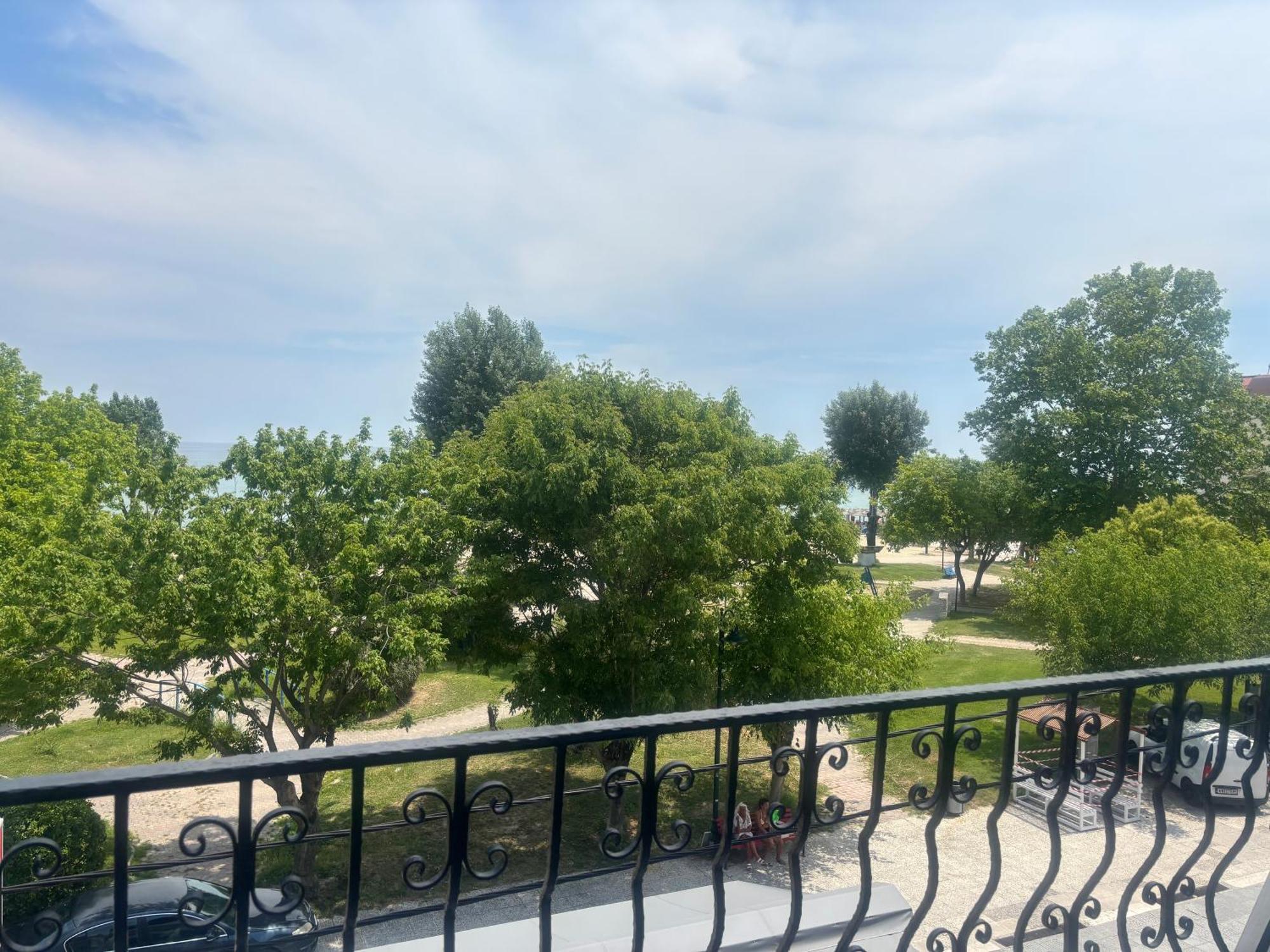 Indigo Sea View Rooms Olympiakí Aktí Luaran gambar